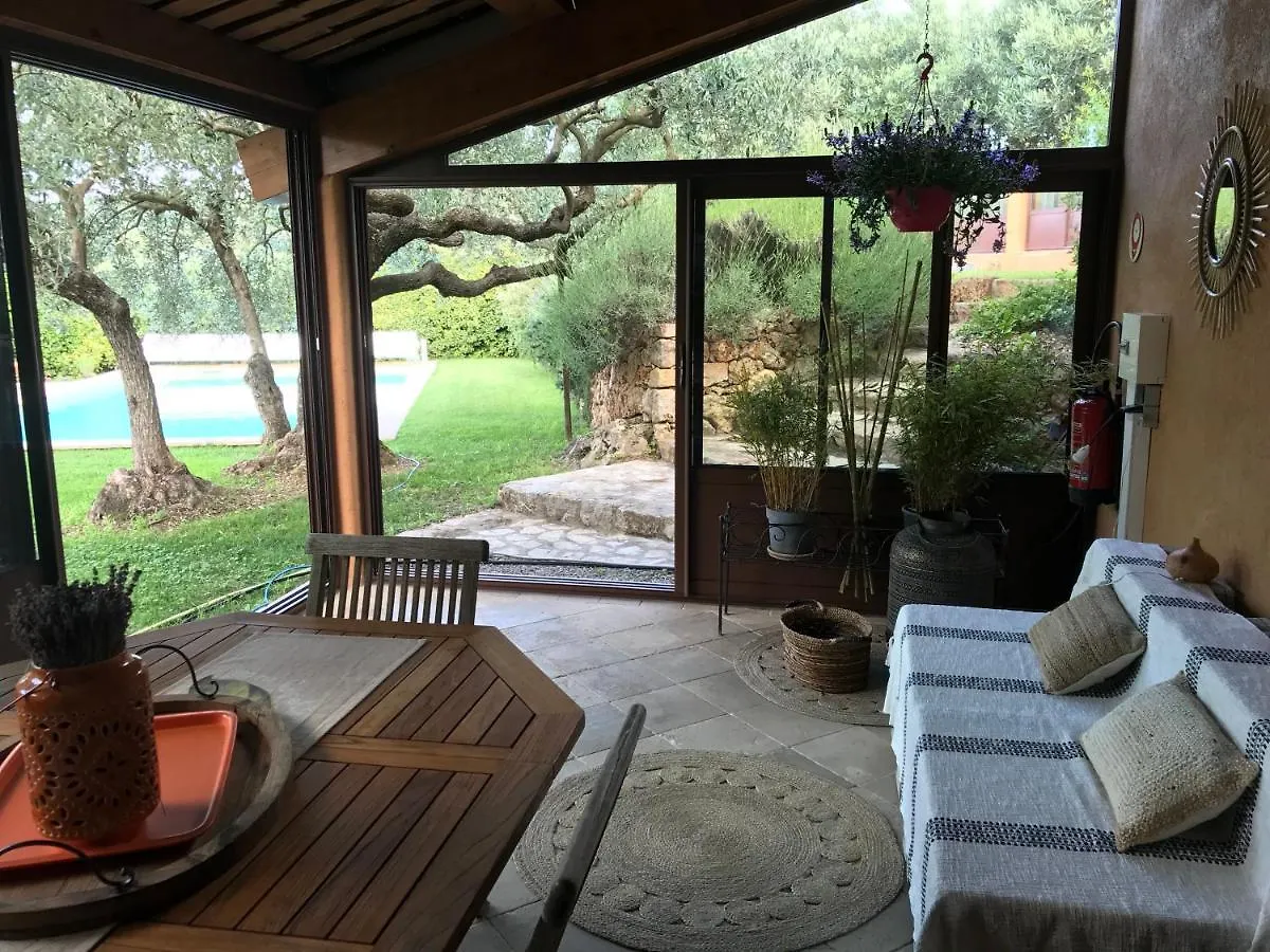 Mas De L'Olivette Bed & Breakfast Cotignac